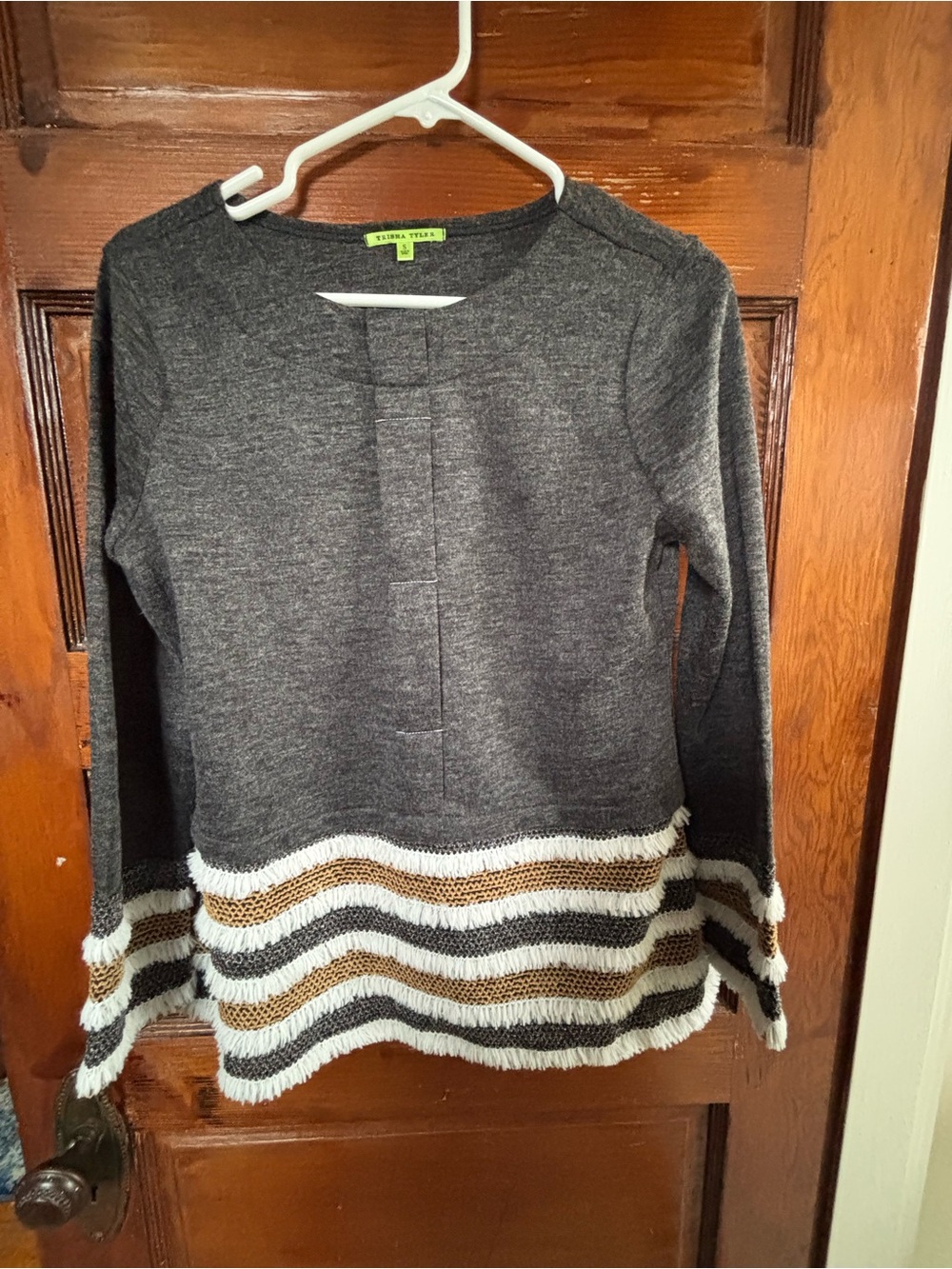 Terra & Sky Dark Gray Fringe-Hem Pullover Sweater